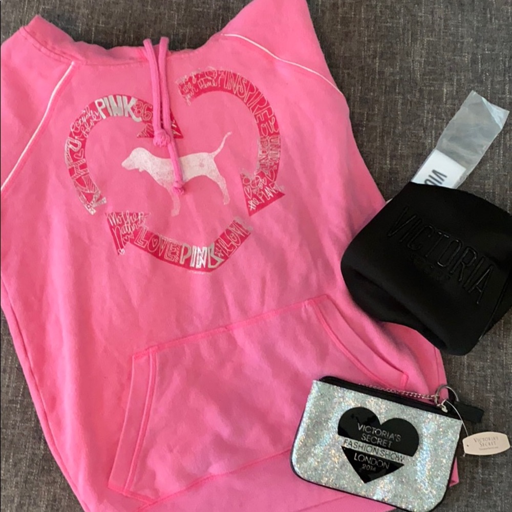 VICTORIAS SECRET bundle (hoodie and 2 small bags)